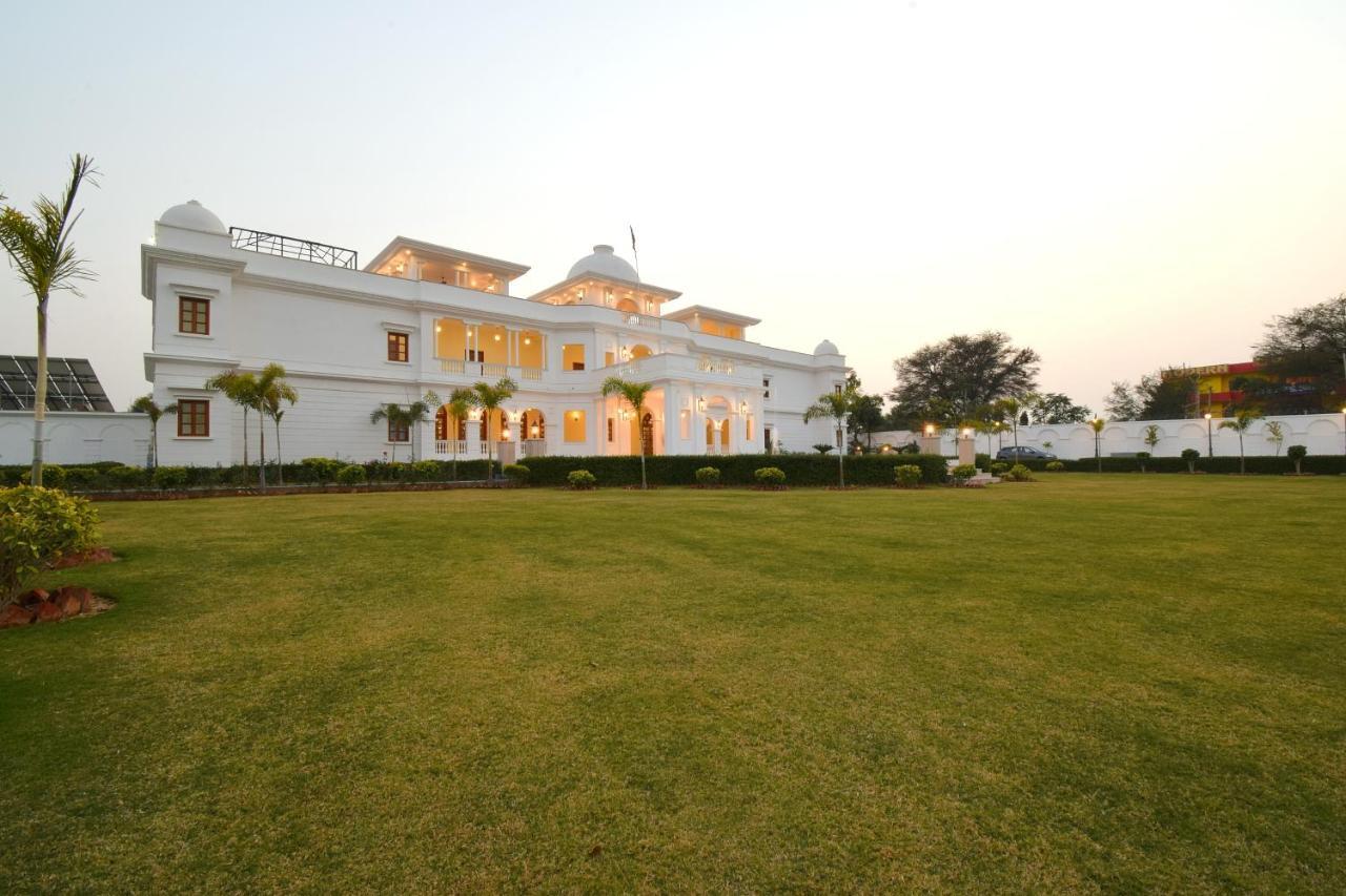 Umaid Farm Resort- A Legancy Vintage Stay In Jaipur Ngoại thất bức ảnh